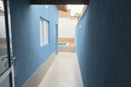 🏡 CASA COM PISCINA NO JARDIM MARABÁ – MONGAGUÁ