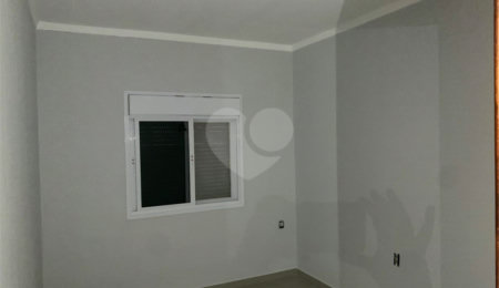 Sobrado à venda com 3 quartos, sendo 1 suíte,  em Nova Cerejeira, Atibaia, SP
