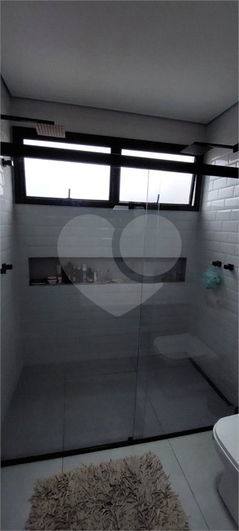 Casa à venda ou para alugar com 4 suítes no condomínio Figueira Garden, Atibaia - SP