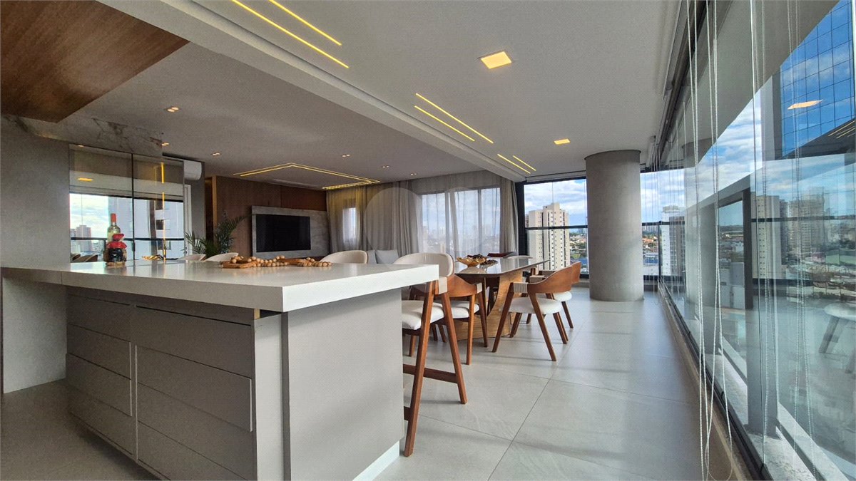 Apartamento à venda com 3 suítes em Jardim Faculdade, Sorocaba, SP