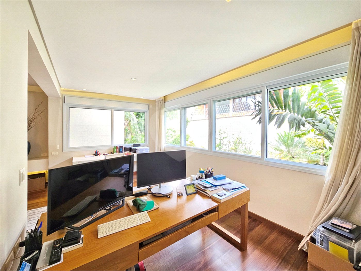 Casa à venda com 4 suítes no condomínio Ville Courchevel, São Paulo - SP