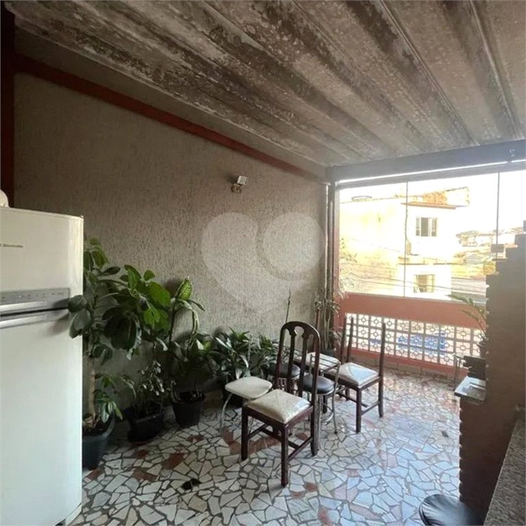 Casa à venda com 2 quartos, sendo 1 suíte, em Parque Maria Domitila, São Paulo, SP