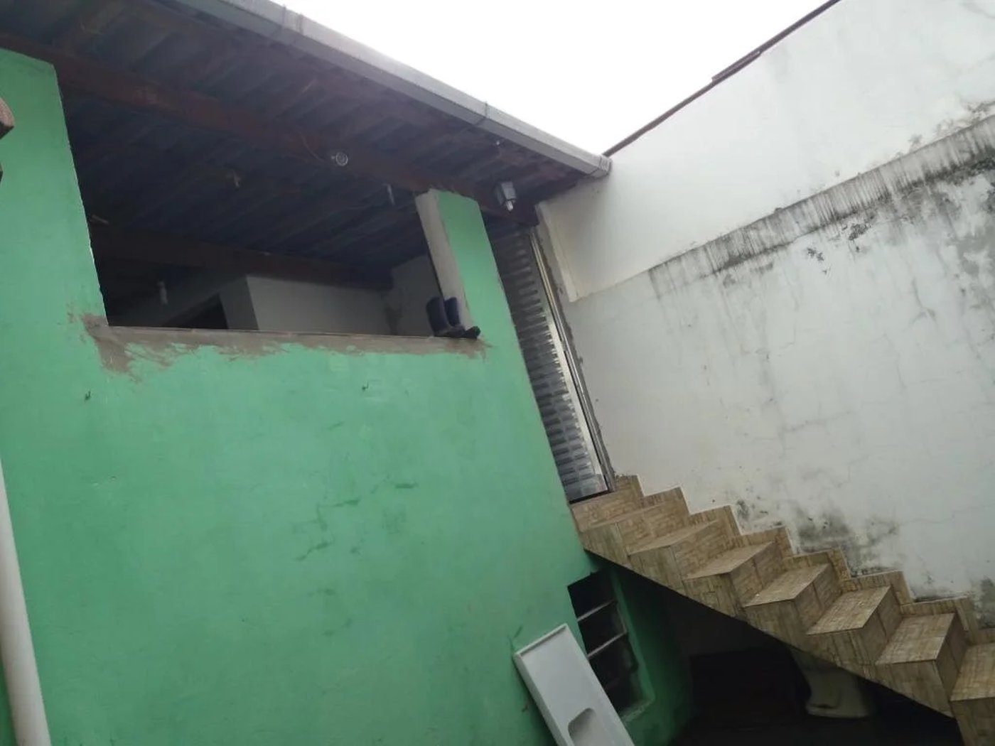 Sobrado à venda com 3 quartos, sendo 1 suíte, em Jardim Maria Duarte, São Paulo, SP