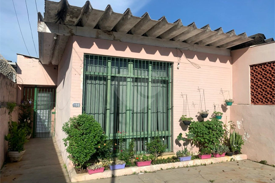 Casa à venda com 3 quartos, sendo 1 suíte, em Parque Edu Chaves, São Paulo, SP