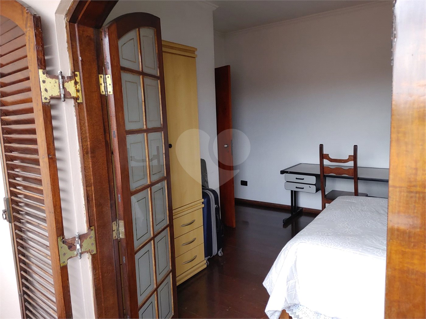 Casa à venda com 4 quartos, sendo 2 suítes, em Parque dos Príncipes, São Paulo, SP
