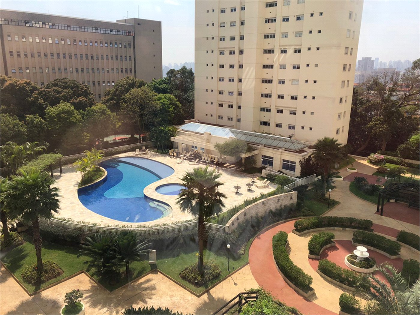 Apartamento à venda com 4 quartos, sendo 2 suítes, em Cambuci, São Paulo, SP