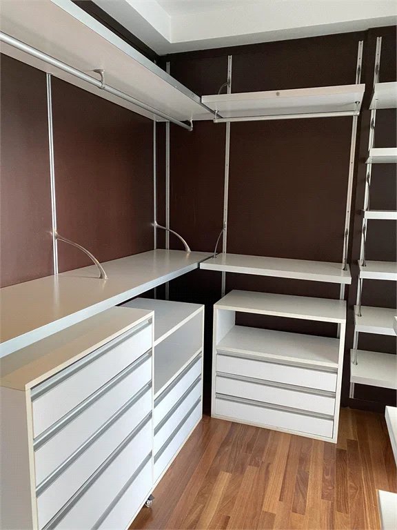 Apartamento à venda com 3 suítes em Vila Andrade, São Paulo, SP