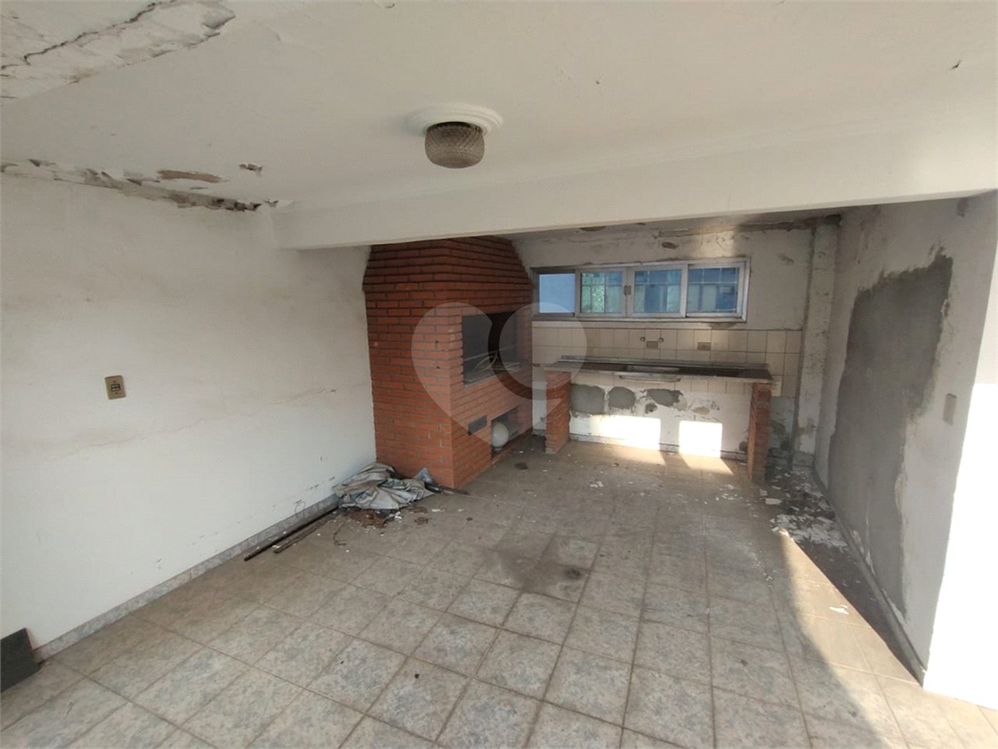 Sobrado à venda com 7 quartos, sendo 6 suítes, em Aclimação, São Paulo, SP