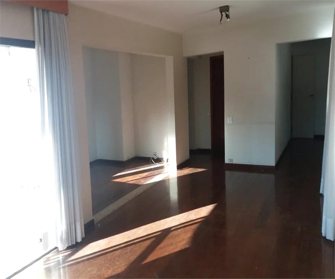 Apartamento à venda com 4 quartos, sendo 3 suítes,  em Vila Andrade, São Paulo, SP