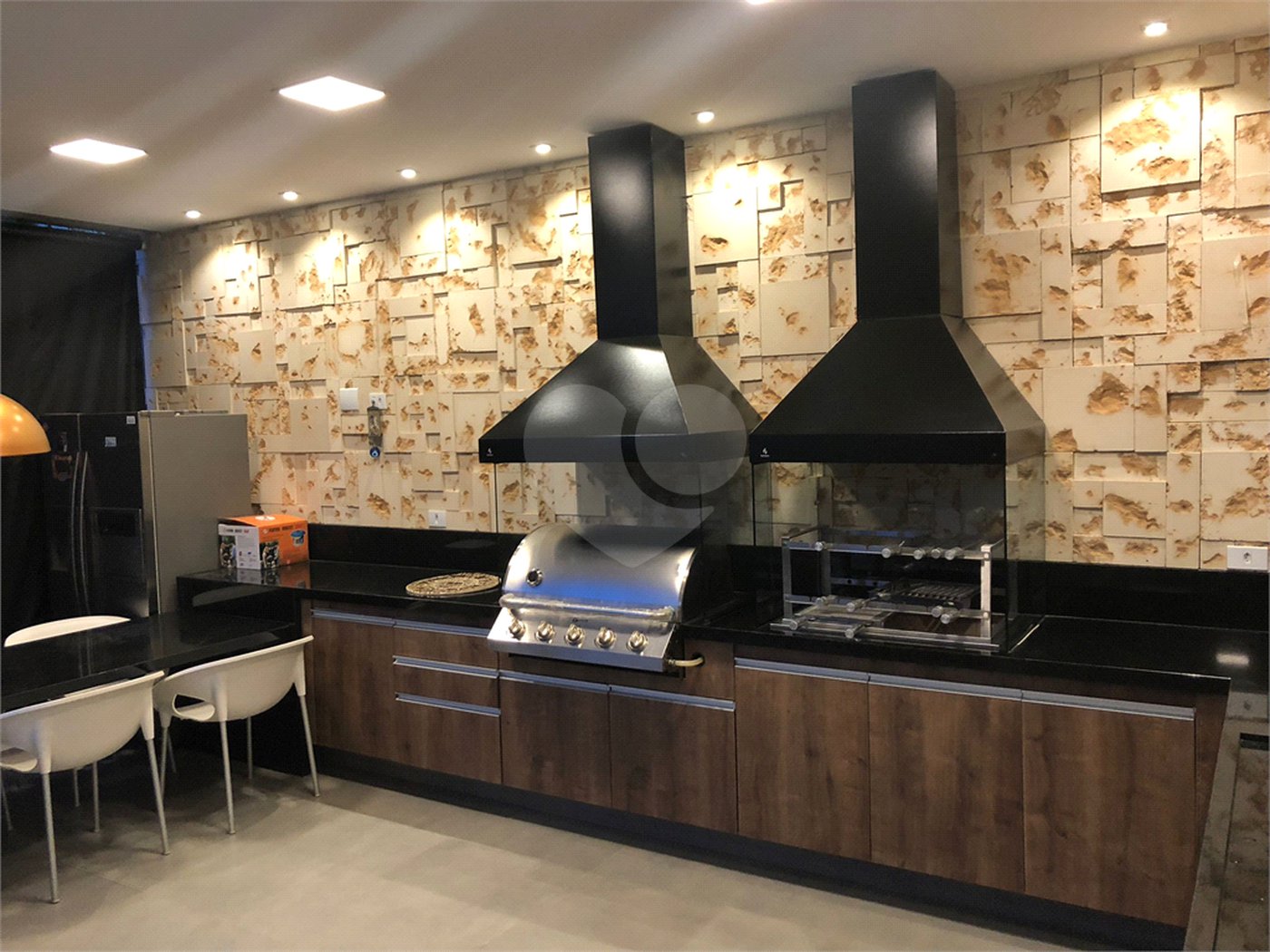 Casa à venda ou para alugar com 4 suítes no condomínio Residencial Tamboré 10, Santana de Parnaíba - SP