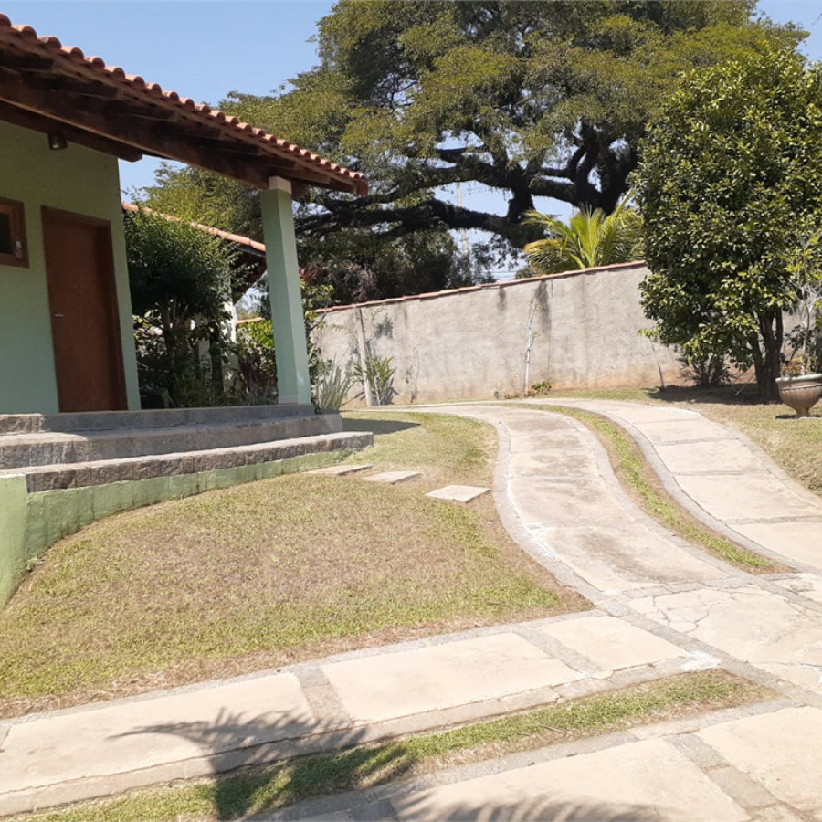 Casa à venda com 3 quartos, sendo 1 suíte, no condomínio Zuleika Jabour, Salto - SP