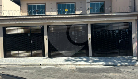 Sobrado à venda com 2 suítes em Vila Rica, São Paulo, SP