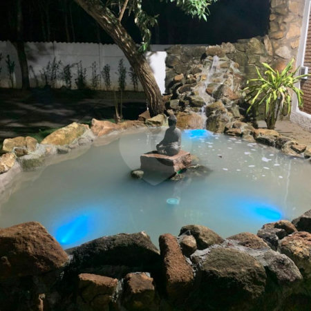 Casa à venda ou para alugar com 4 quartos, sendo 3 suítes,  em Jardim Estância Brasil, Atibaia, SP
