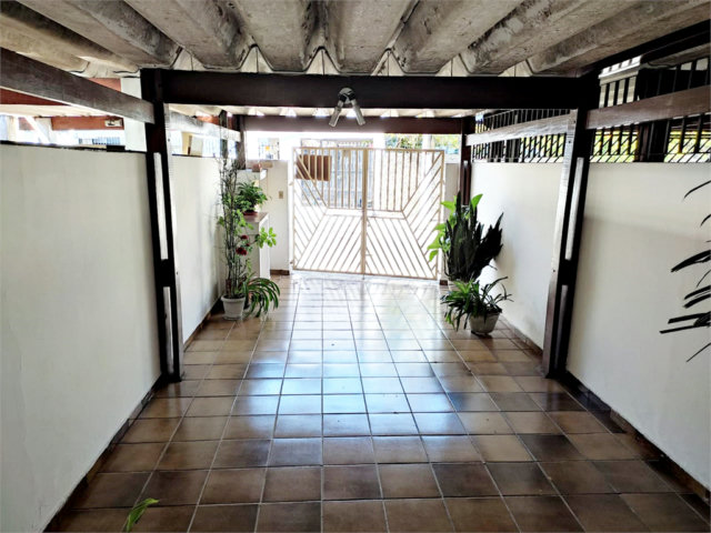 Sobrado à venda com 2 suítes em Tremembé, São Paulo, SP