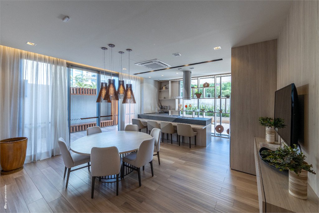 Apartamento à venda com 4 quartos, sendo 2 suítes, em Campo Belo, São Paulo, SP