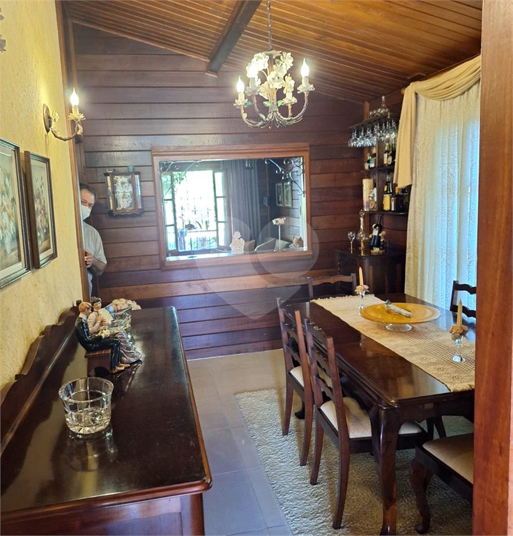 Casa em condomínio à venda com 4 quartos, sendo 2 suítes, no Centro, Bom Jesus dos Perdões, SP