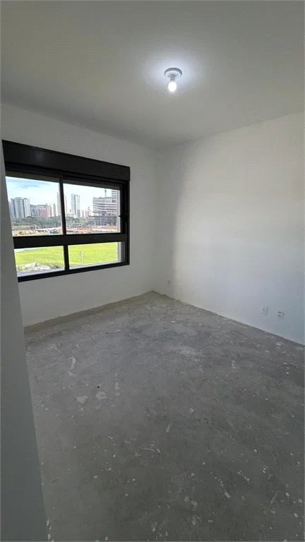 Apartamento à venda com 4 suítes em Vila Cordeiro, São Paulo, SP