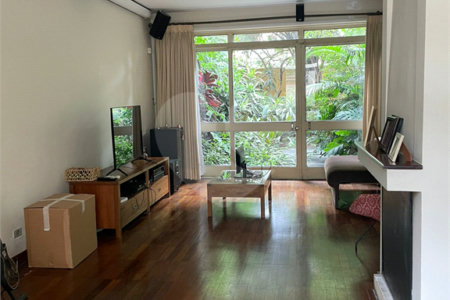 Sobrado à venda com 5 quartos, sendo 2 suítes, em Vila Cordeiro, São Paulo, SP
