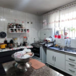 Casa à venda com 3 quartos, sendo 1 suíte, em Mirandópolis, São Paulo, SP