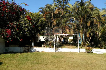 Chácara à venda com 8 quartos em Loteamento Chácara Val Paraiso, Atibaia, SP