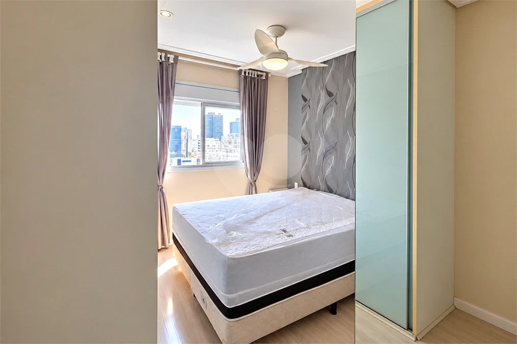 Vila Olímpia - | 128 m² | 3 Suítes | 4 Vagas - Condomínio Clube
