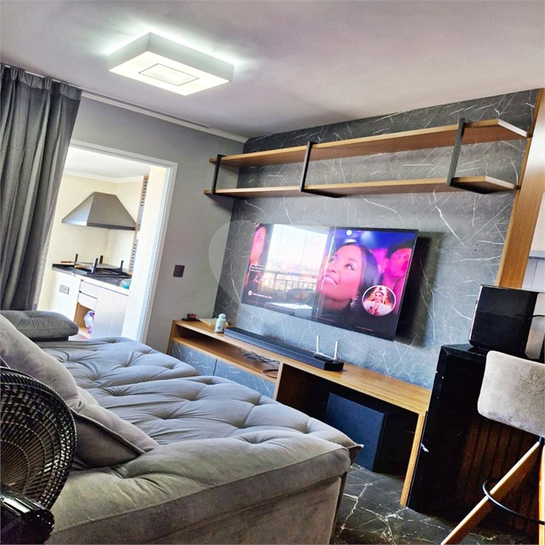 Apartamento à venda com 2 quartos, sendo 1 suíte, em Jardim Flor da Montanha, Guarulhos, SP