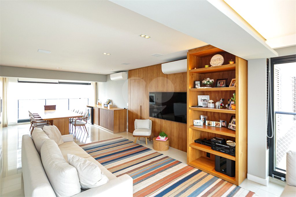 Apartamento à venda com 3 suítes em Brooklin, São Paulo, SP