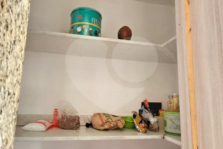 Casa à venda com 5 quartos, sendo 3 suítes,  no condomínio Colinas do Magarça, Rio de Janeiro - RJ