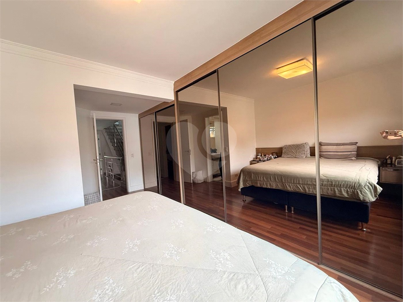 Casa à venda com 4 quartos, sendo 2 suítes, no condomínio Florada da Serra, São Paulo - SP