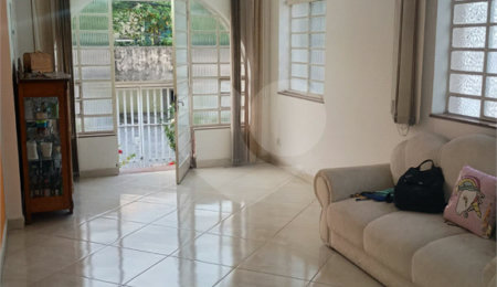 Casa à venda com 4 quartos, sendo 1 suíte,  em Vila Cordeiro, São Paulo, SP