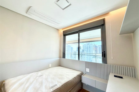 Apartamento à venda com 3 suítes em Campo Belo, São Paulo, SP