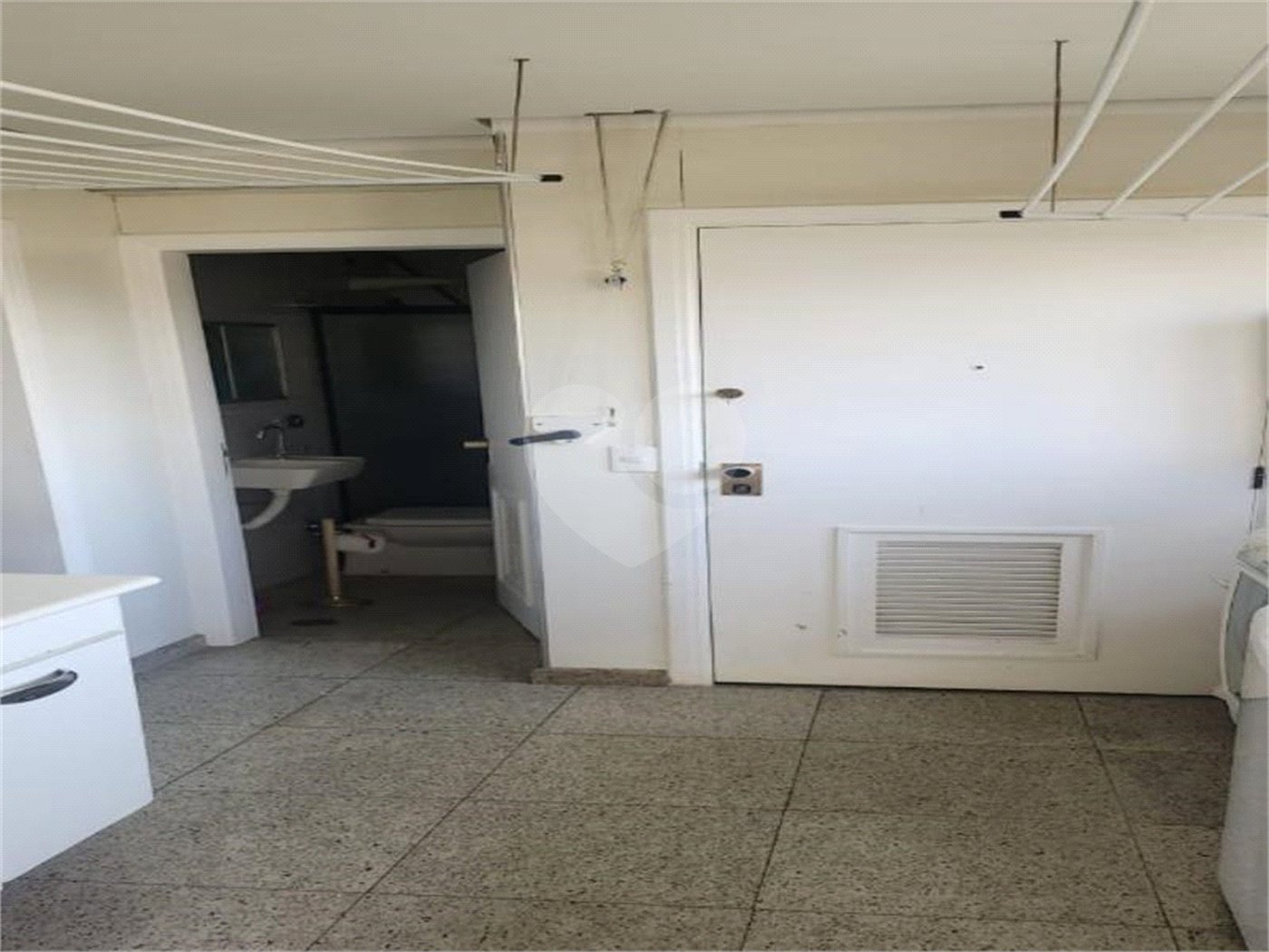 Apartamento à venda com 4 quartos, sendo 2 suítes,  em Indianópolis, São Paulo, SP
