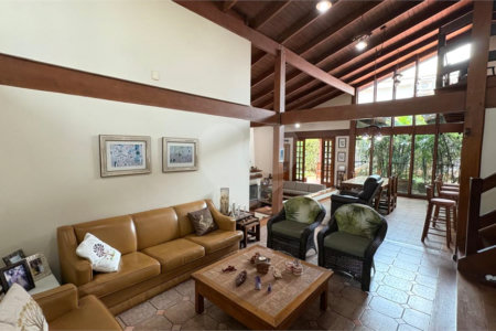 Casa à venda com 4 quartos, sendo 2 suítes,  no condomínio Vivendas do Lago, Sorocaba - SP