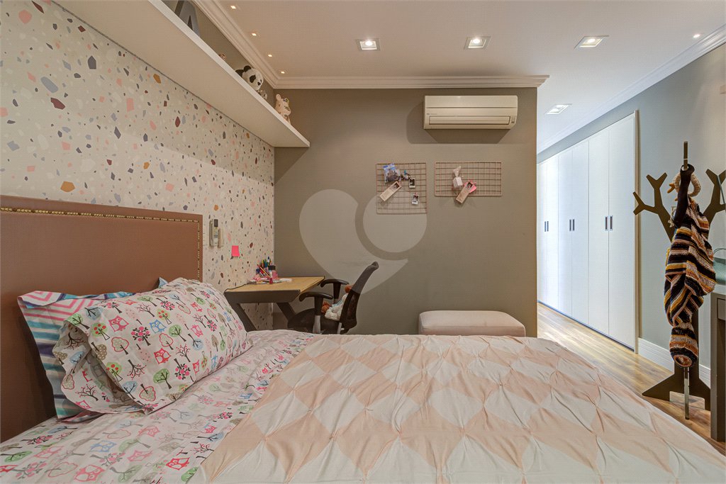 Casa à venda ou para alugar com 4 suítes no condomínio Ville de Vie, São Paulo - SP