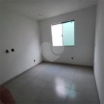 Casa à venda com 2 quartos, sendo 1 suíte, no condomínio Residencial Marlene Correia, Rio de Janeiro - RJ