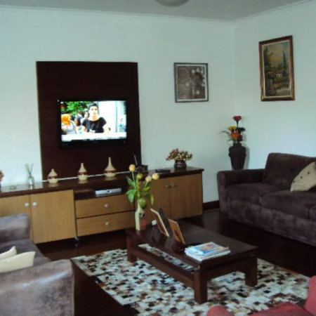 Sobrado à venda 400m² com 4 quartos, sendo 2 suítes, 6 vagas no Jardim Peri Peri próximo metrô Vila Sônia