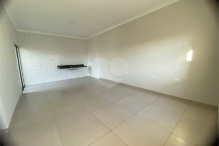 Casa à venda com 2 quartos, sendo 1 suíte,  em Ipê, Três Lagoas, MS
