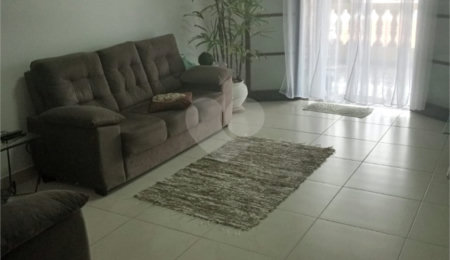 Sobrado à venda com 4 quartos, sendo 1 suíte,  em Horto Florestal, São Paulo, SP