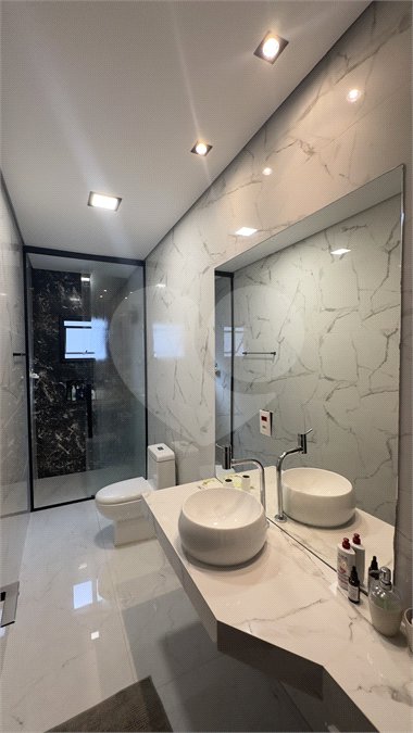 Casa à venda com 3 quartos, sendo 1 suíte, no condomínio Jardim Residencial Dona Maria José, Indaiatuba - SP