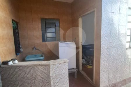 Casa à venda com 5 quartos, sendo 4 suítes, em Campo Grande, Rio de Janeiro, RJ