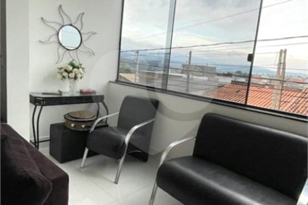 Casa à venda com 3 quartos, sendo 2 suítes,  em Jardim Imperial, Atibaia, SP