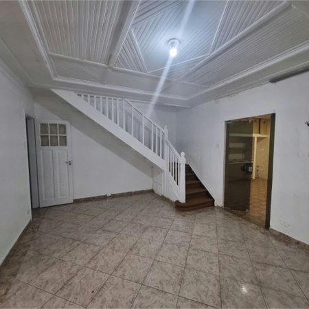 Sobrado Amplo à Venda na Vila Belmiro – Santos