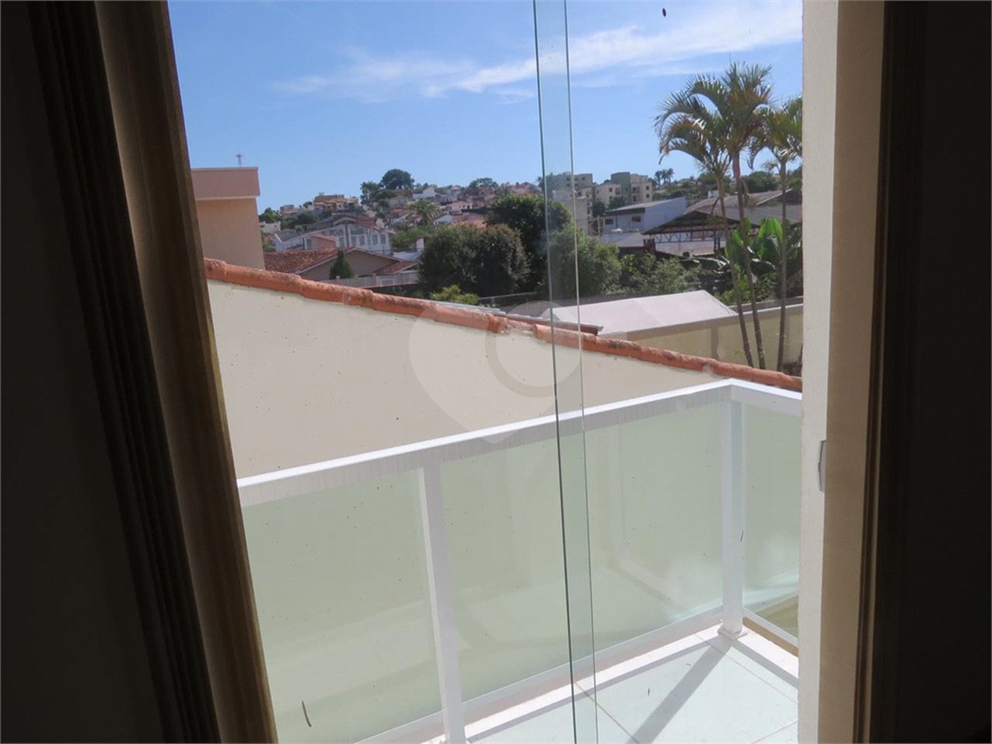 Apartamento à venda com 2 quartos, sendo 1 suíte,  em Vila Suissa, Mogi das Cruzes, SP