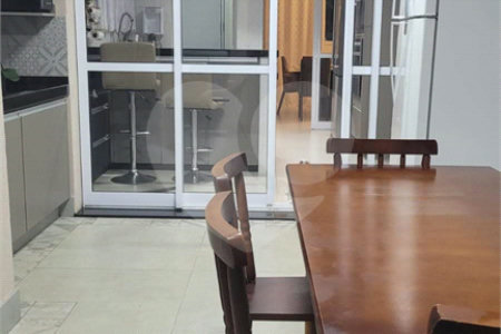Casa em condomínio à venda com 4 suítes em Guaxinduva, Atibaia, SP