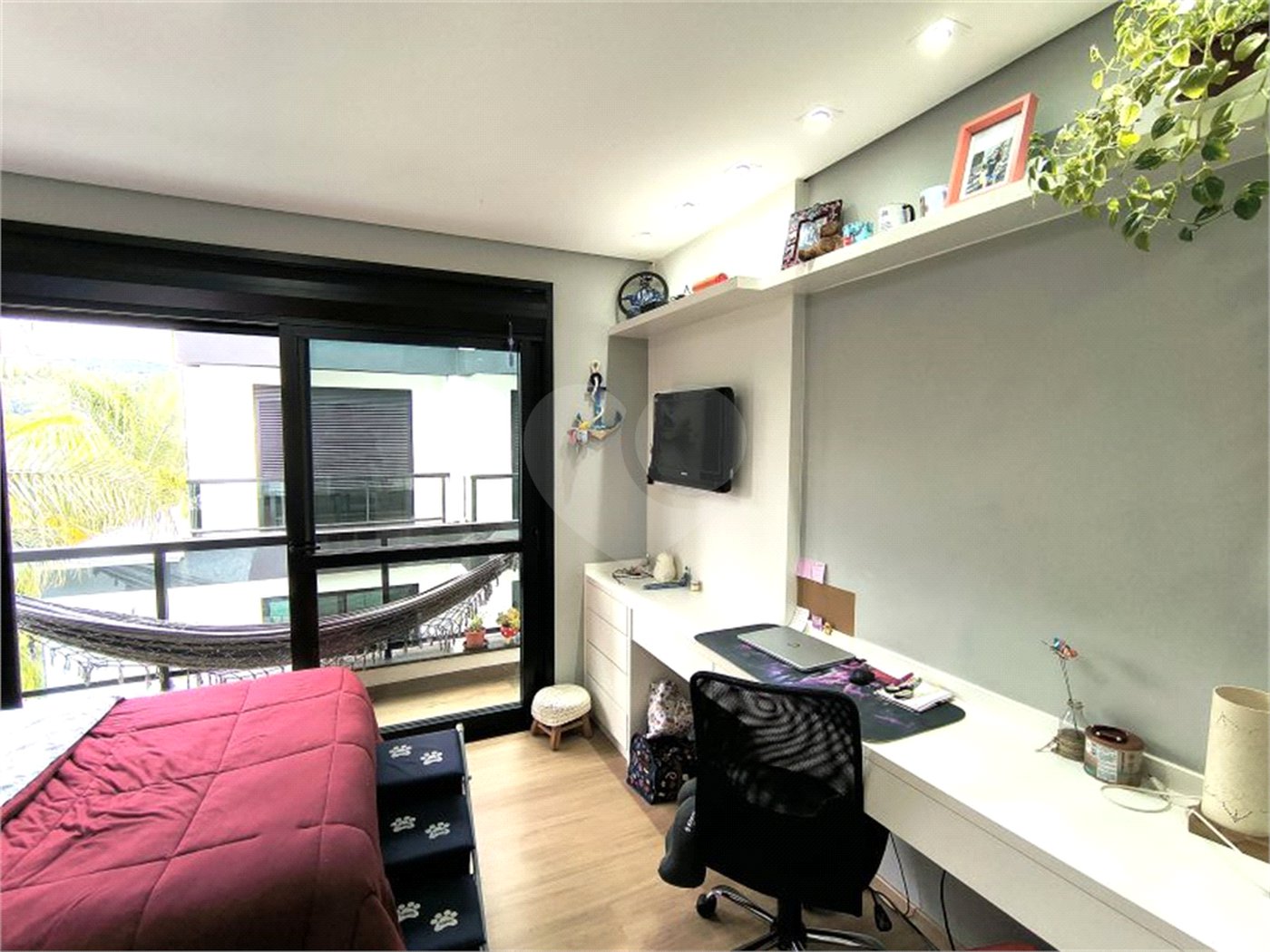 Casa à venda com 4 suítes no condomínio Res São Pedro da Aldeia, São Paulo - SP