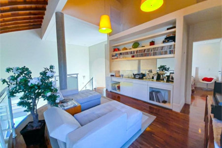Casa à venda com 3 suítes em Jardim Franca, São Paulo, SP