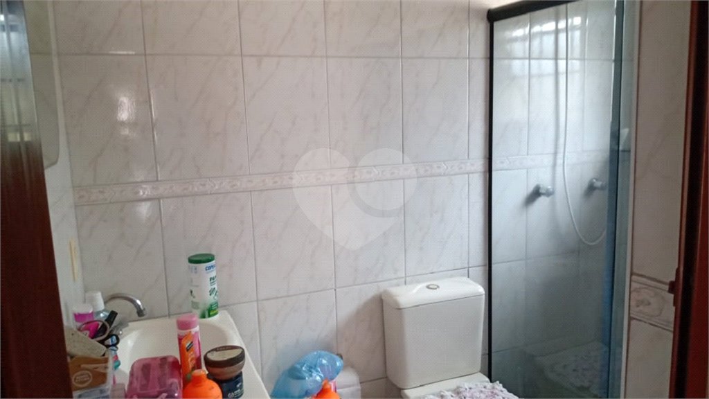 Casa à venda com 4 quartos, sendo 2 suítes,  em Jardim Terezópolis, Guarulhos, SP