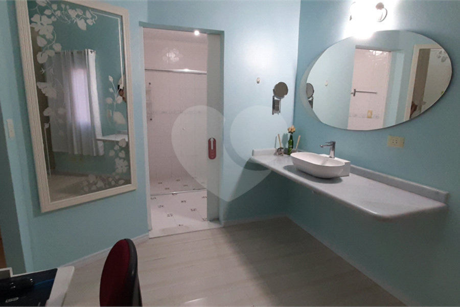 Sobrado à venda com 4 quartos, sendo 2 suítes, em Tremembé, São Paulo, SP