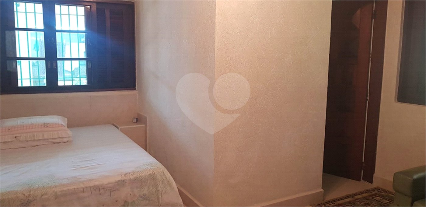 Casa à venda com 5 quartos, sendo 1 suíte,  em Taboão, Mogi das Cruzes, SP