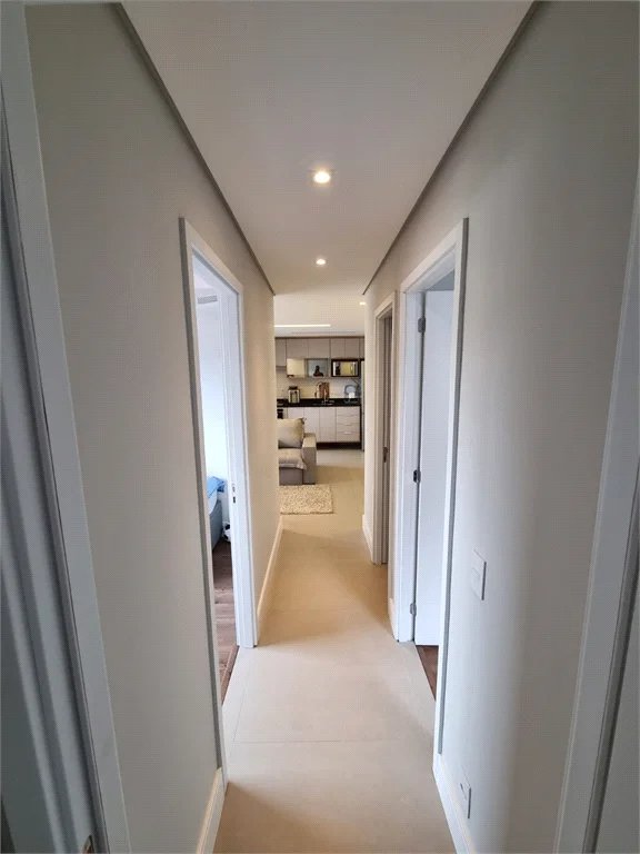 Apartamento à venda com 3 quartos, sendo 1 suíte, em Ferreira, São Paulo, SP